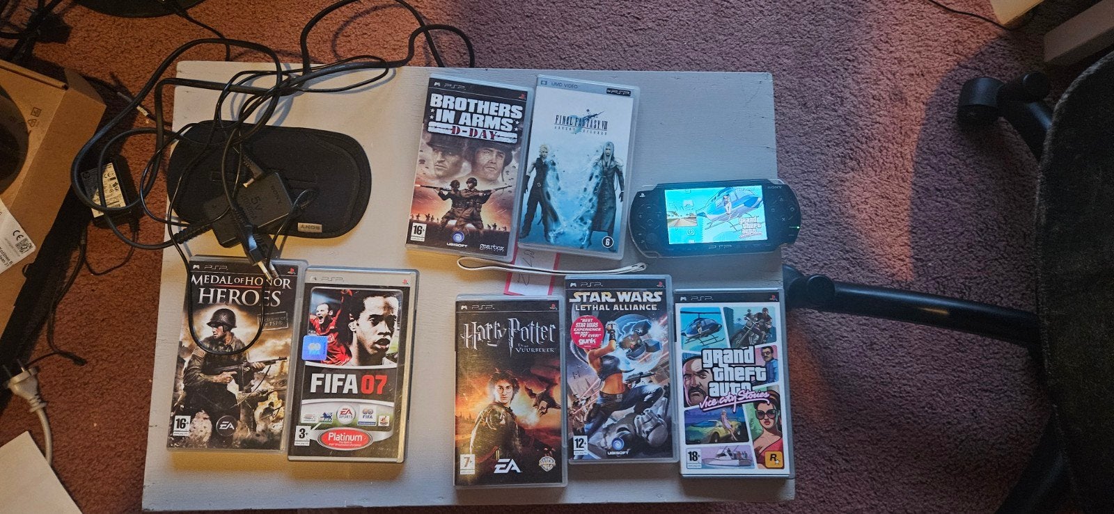 Sony psp met 7 games en 1 film, Spelcomputers en Games, Ophalen of Verzenden, Gebruikt