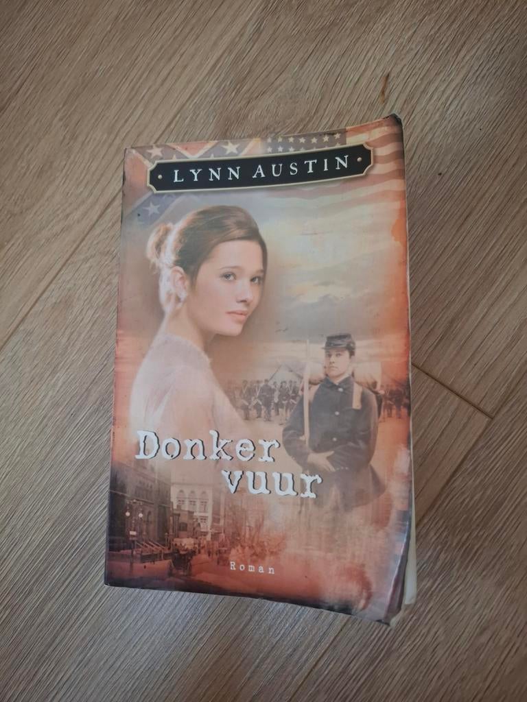 Donker vuur - Lynn Austin (Roman), Boeken, Ophalen of Verzenden, Gelezen, Lynn Austin, Nederland