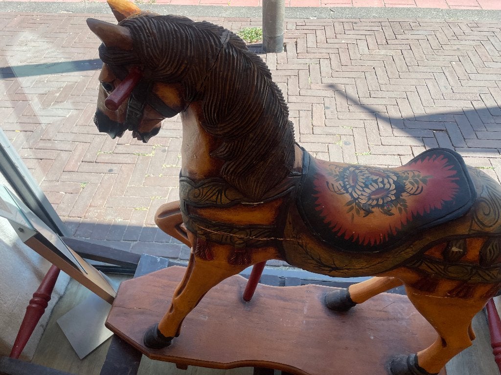Antiek houten carrouselpaard draaimolen paard, Antiek en Kunst, Ophalen of Verzenden, Handgemaakt, Hout, Houtsnijwerk