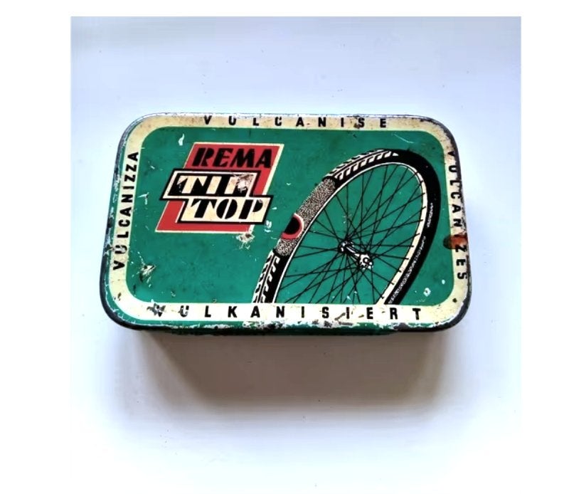 vintage rema tip top reparatieblikje fiets deutschland/leeg, Verzamelen, Rookartikelen, Aanstekers en Luciferdoosjes, Ophalen of Verzenden