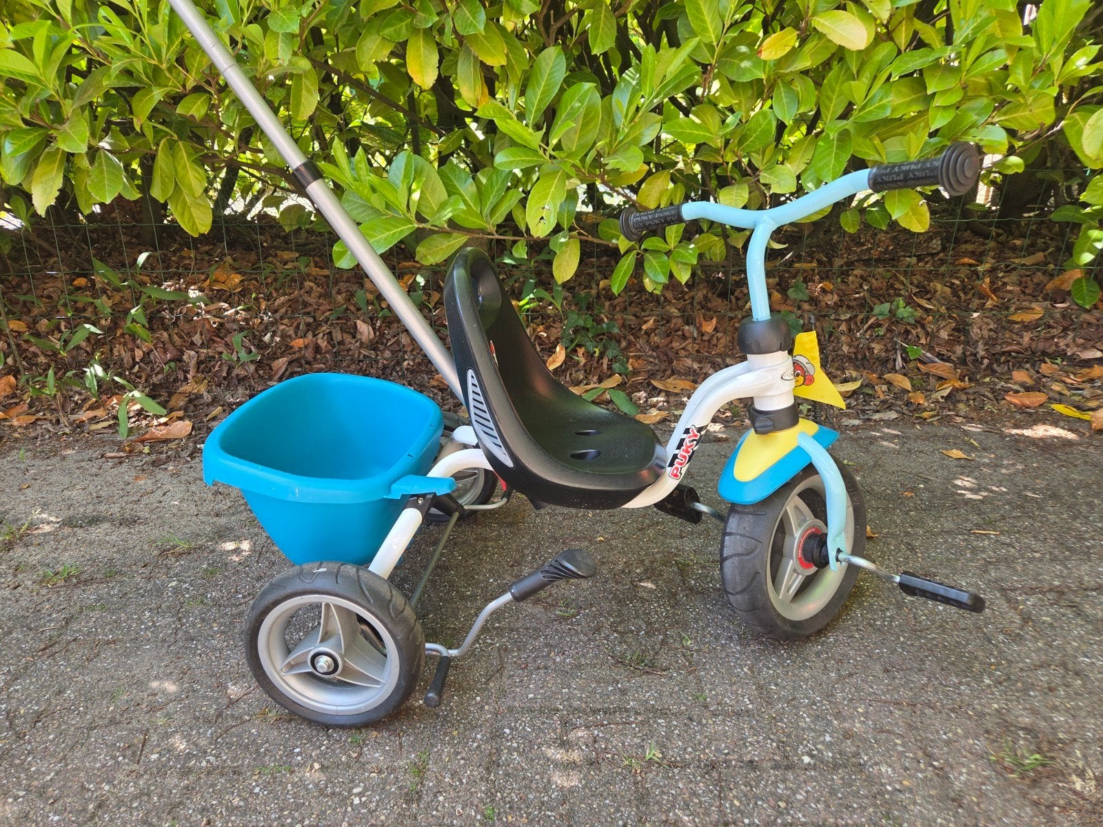 Puky driewieler met duwstang en kiepbakje, Ophalen, Gebruikt, Trapvoertuig
