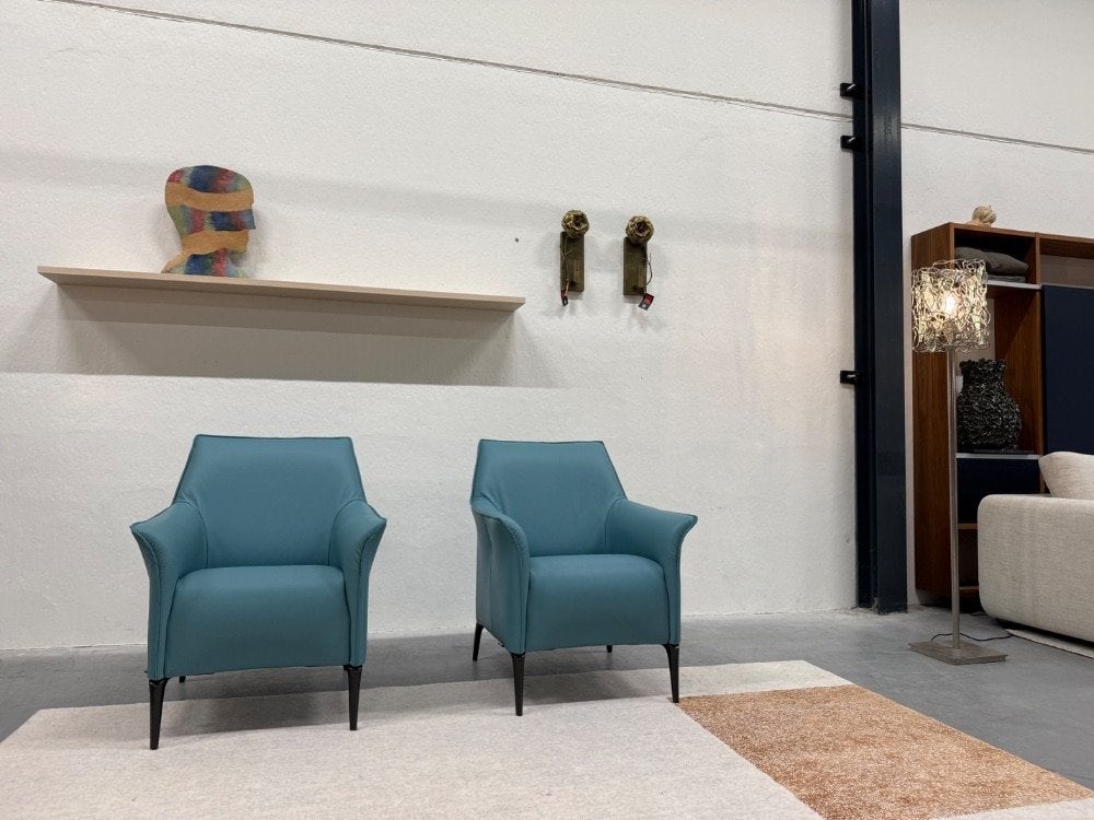 2 Nieuw Leolux Mayuro Fauteuil blauw leer design stoel, Leolux, Info@leolux.nl, Minder dan 75 cm, Nieuw