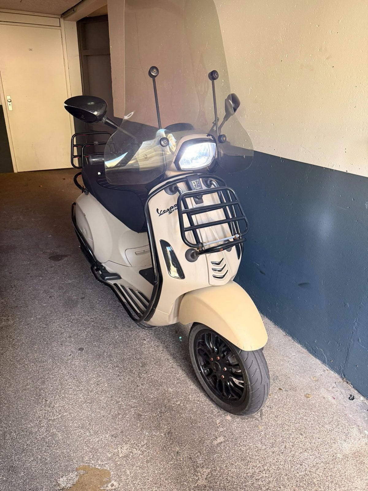 Vespa Sprint Desert Storm, Fietsen en Brommers, Ophalen, Vespa S, Zo goed als nieuw, Benzine
