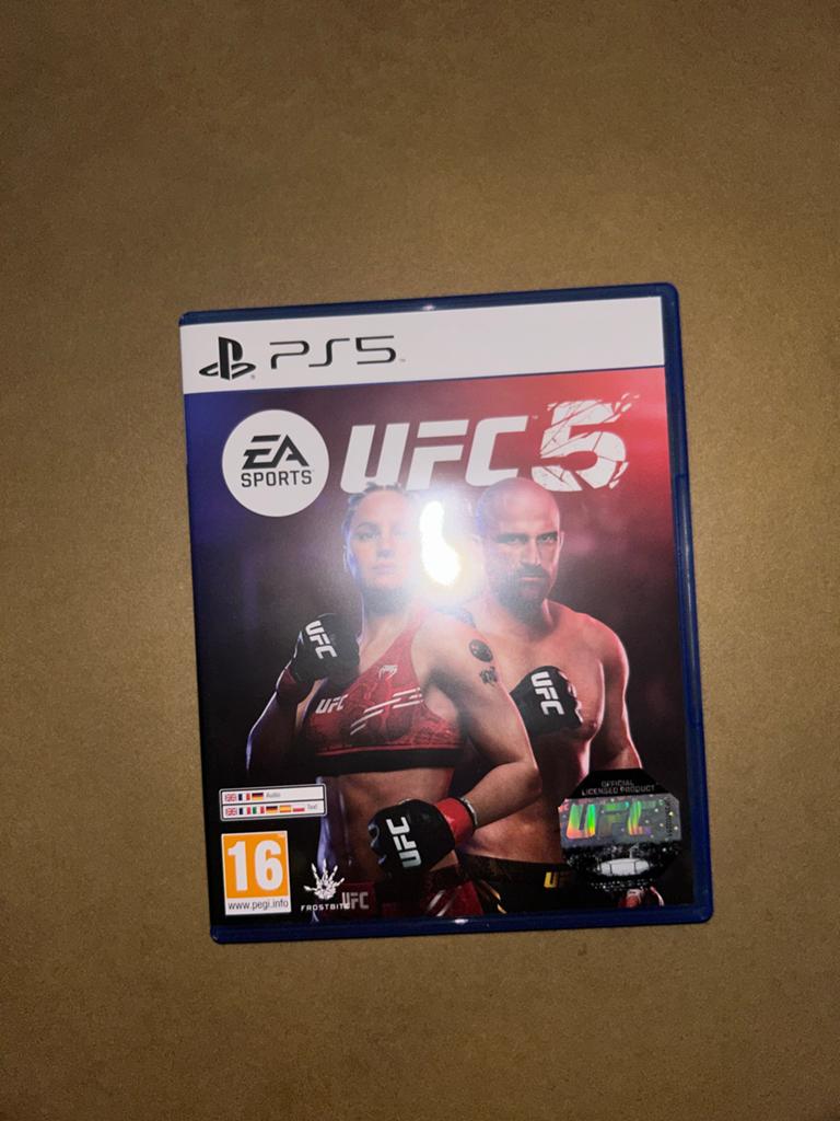 EA Sports UFC 5 PS5 - Zo goed als nieuw, Vechten, 2 spelers, Eén computer, Ophalen of Verzenden