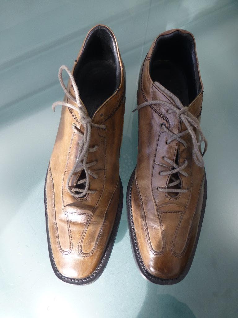 Handgemaakte Memoires (Italie). Maat 42 (2 paar), Bruin, Ophalen of Verzenden, Zo goed als nieuw, Veterschoenen