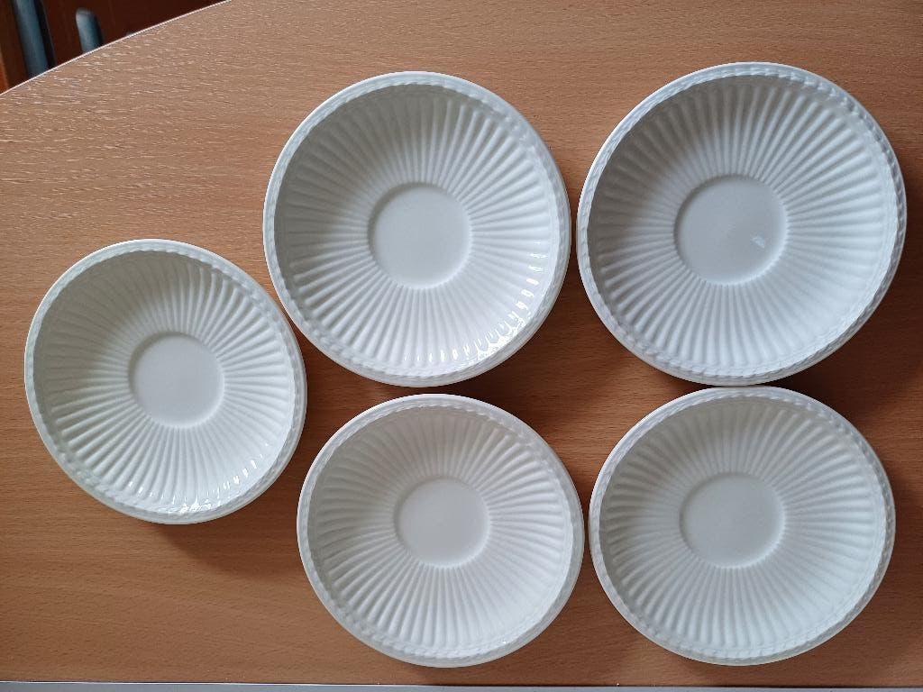 Wedgewood  Edmee bordjes  5 stuks, Overige typen, Ophalen of Verzenden, Zo goed als nieuw, Wedgwood