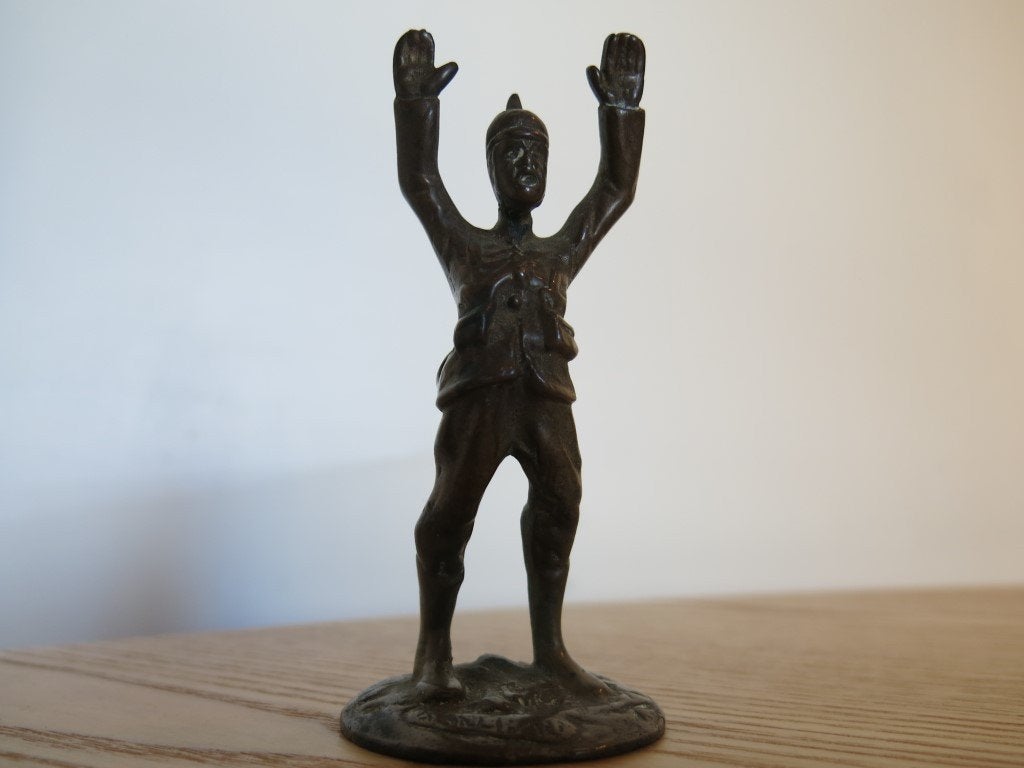 Bronzen beeldje Duitse soldaat KAMRAD, Ophalen of Verzenden, Landmacht, Nederland