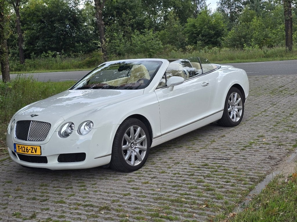 Bentley GTC  2007 off white BTW auto, Automaat, Beige, 4 stoelen, Wit
