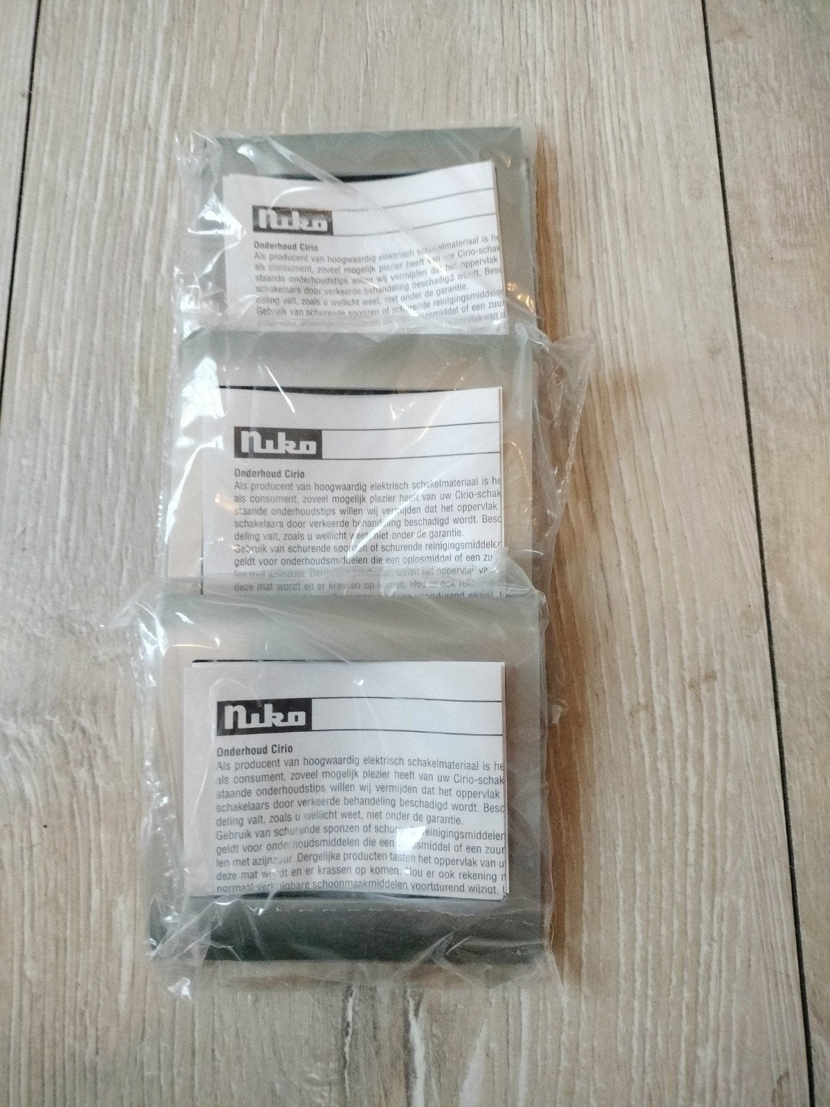 Niko Schakelaars en Afdekramen - Nieuw in verpakking, Ophalen, Nieuw, Overige merken, Afdekraam
