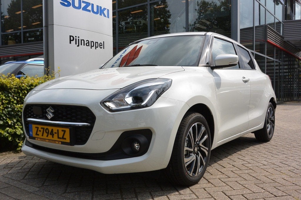 Suzuki SWIFT 1.2 Style 5-deurs Cruise control/Navigatie, Auto's, Voorwielaandrijving, 83 pk, Gebruikt, 4 cilinders