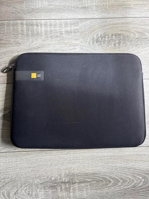 Case Logic Laptophoes / sleeve 13,3 inch - Zwart, Computers en Software, Laptophoezen, Ophalen of Verzenden, 13 inch, Zo goed als nieuw