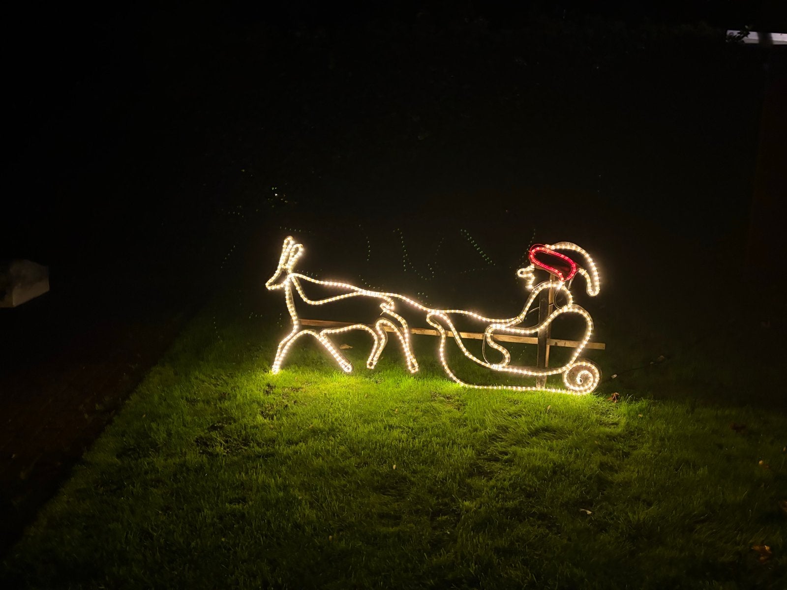 XXL Kersverlichting Ree + kerstman op arreslee, Ophalen, Nieuw