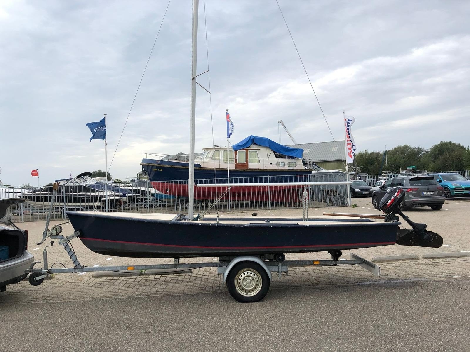 Flying Arrow zeilboot met Poltrail trailer, Ophalen, Gebruikt, 4 m, Polyester