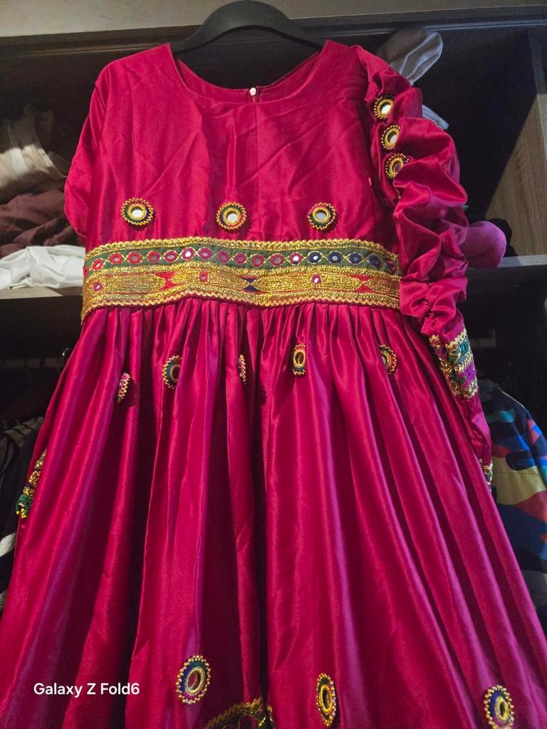 Prachtige Afghaanse jurk - Traditionele kleding, Maat 38/40 (M), Overige typen, Ophalen of Verzenden, Zo goed als nieuw