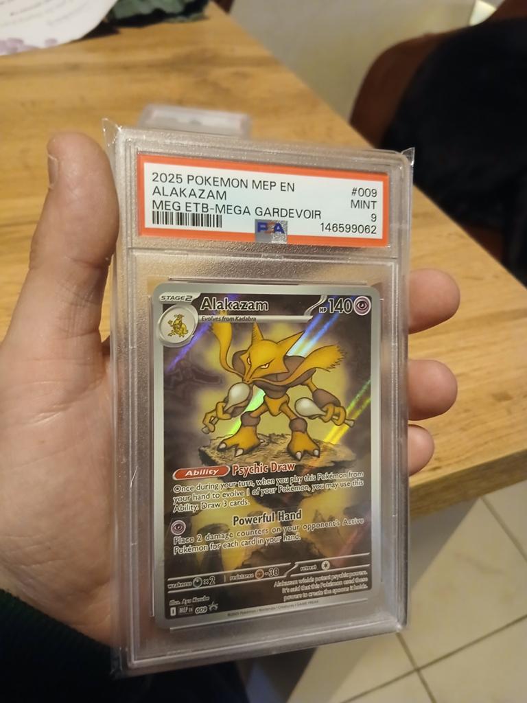 Alakazam mep 009 psa 9, Ophalen of Verzenden, Zo goed als nieuw