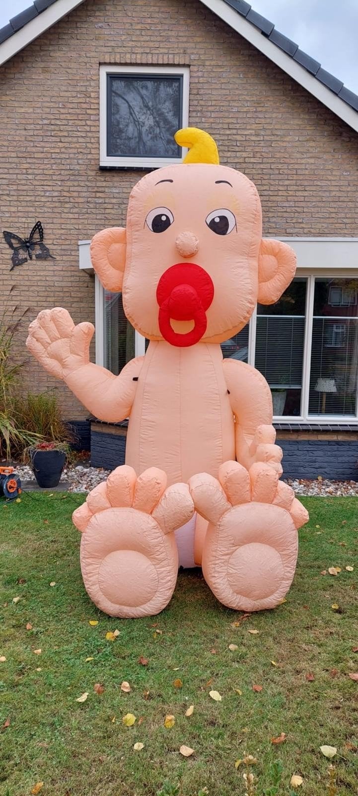 Te huur opblaasbare baby in Ootmarsum, Hobby en Vrije tijd, Feestartikelen | Verhuur, Ophalen, Zo goed als nieuw, Geboorte of Huwelijk