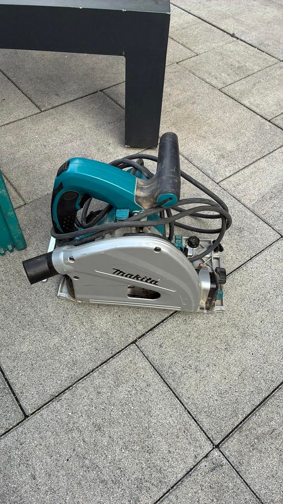 Makita sp6000 invalzaag te koop, Doe-het-zelf en Verbouw, Gereedschap | Zaagmachines, Ophalen, Invalzaag, Zo goed als nieuw, 30 tot 70 mm