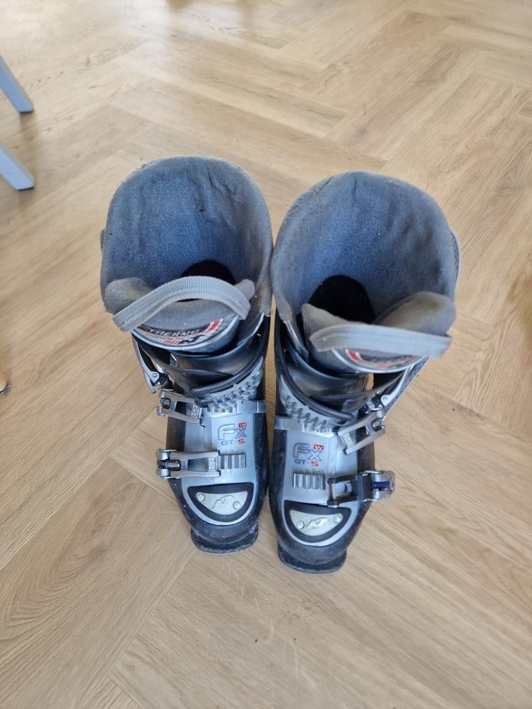Skischoenen maat 39, 140 tot 160 cm, Gebruikt, Schoenen, Ophalen of Verzenden