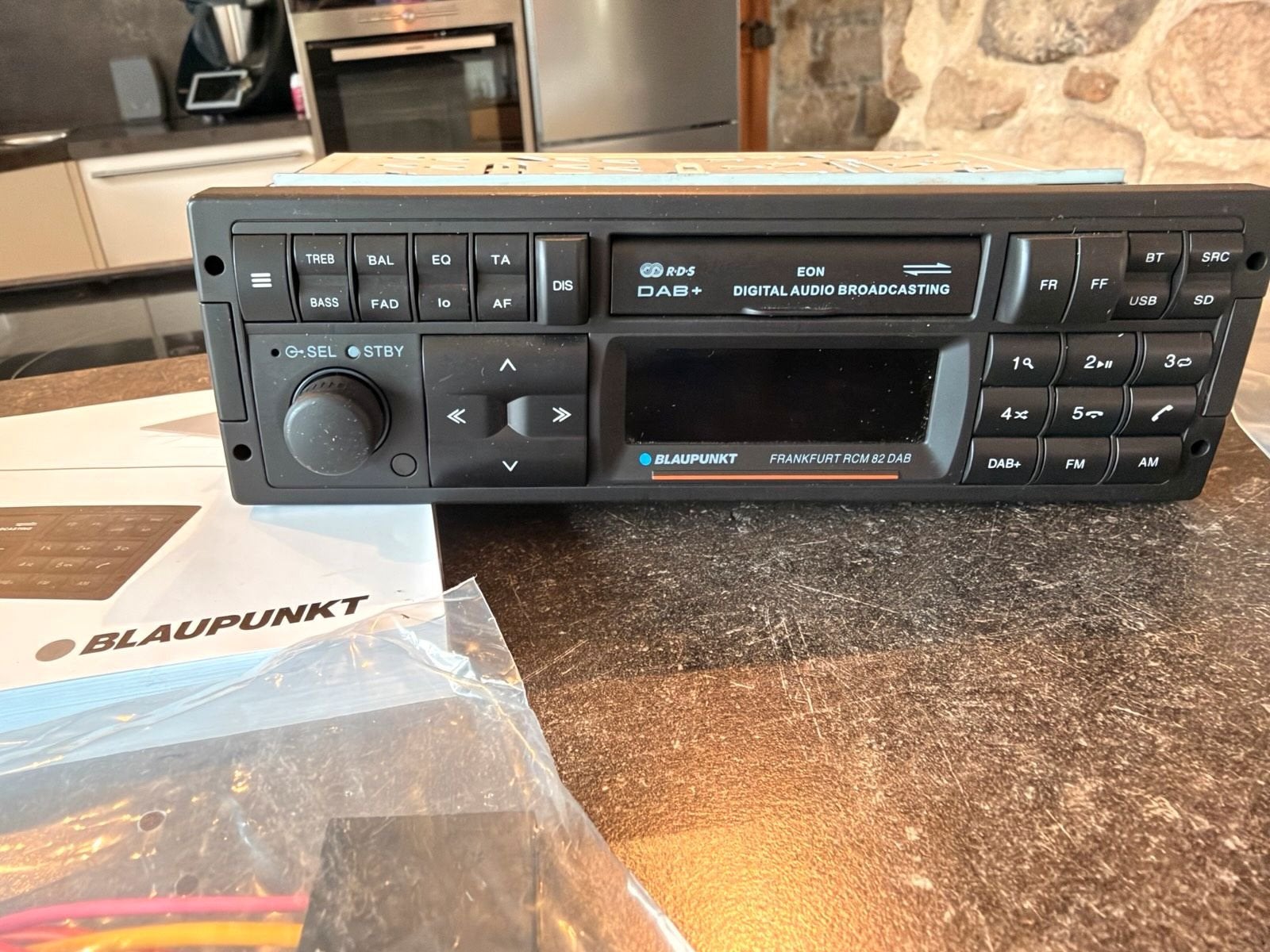 Blaupunkt Frankfurt RCM 82 DAB, Verzenden, Nieuw