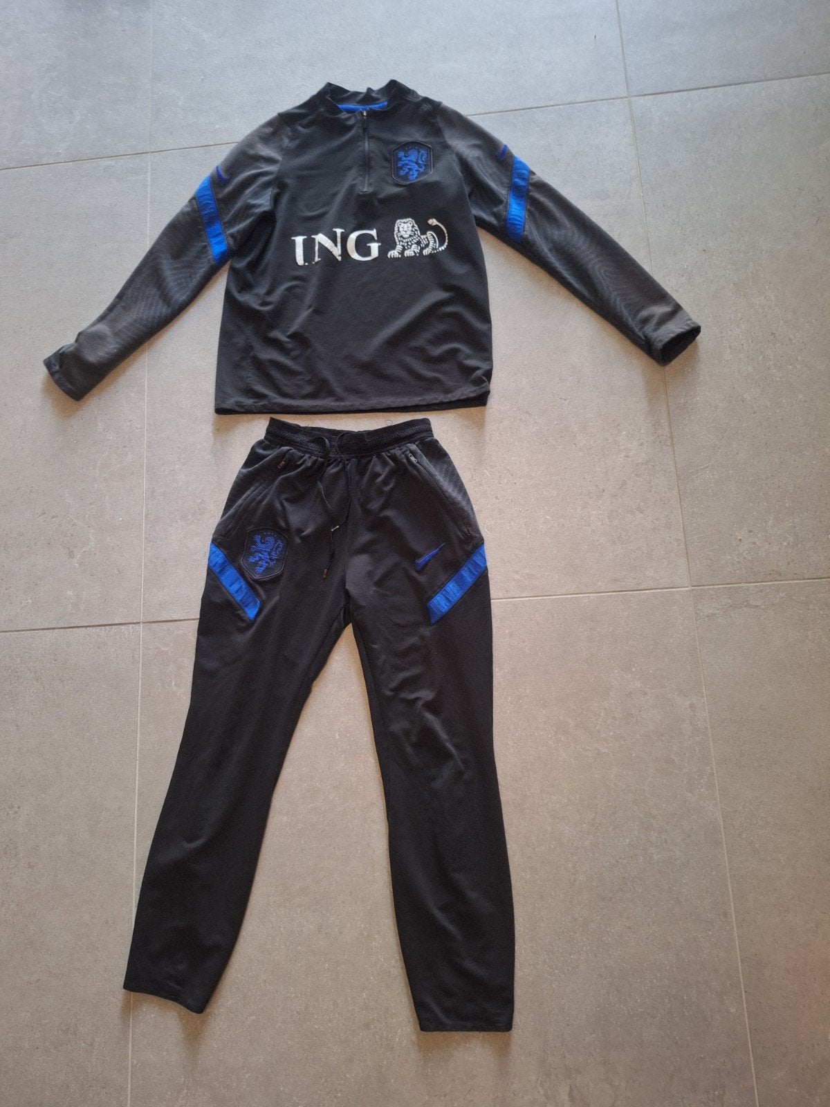 Original Nike Dri-FIT KNVB Nederlands Elftal Trainingspak –, Maat 48/50 (M), Zwart, Nike, Ophalen of Verzenden