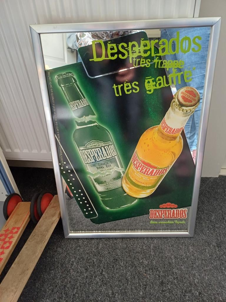Desperados spiegel, Ophalen, Rechthoekig, Minder dan 50 cm, Minder dan 100 cm