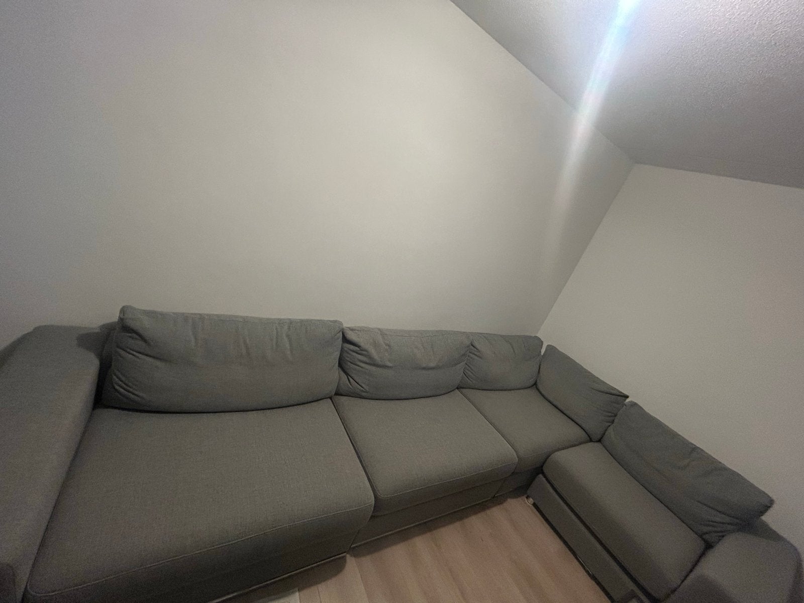 Grijze hoekbank - Comfortabel en ruim, Huis en Inrichting, 100 tot 125 cm, Hoekbank, 300 cm of meer, Ophalen of Verzenden