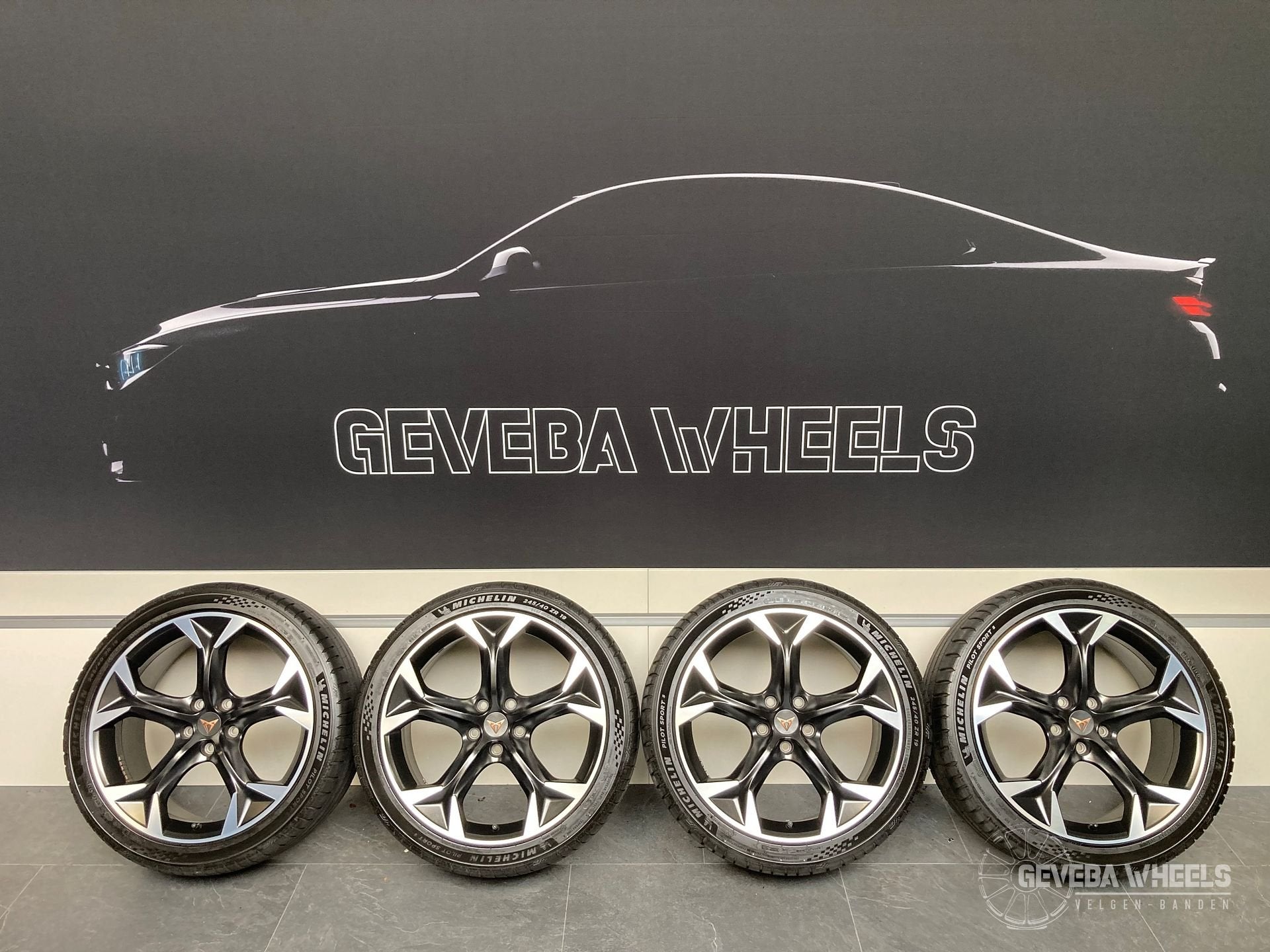 19” originele Cupra Formentor velgen + banden 5x112 5FF60102, 19 inch, -, -, Banden en Velgen