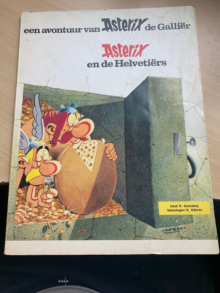 Asterix - en de Helvetiërs, Eén stripboek, Ophalen of Verzenden, Gelezen