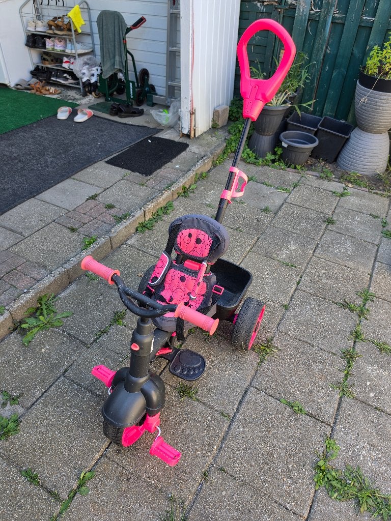 Roze driewieler met duwstang, Ophalen, Zo goed als nieuw, Duwstang