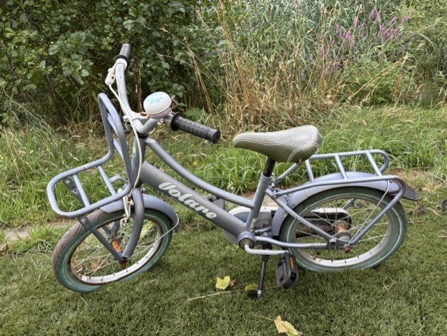 Te koop: Volare 16inch meisjes fiets met zijwieltjes, Fietsen en Brommers, Fietsen | Kinderfietsjes, Ophalen, Terugtraprem, Zijwieltjes