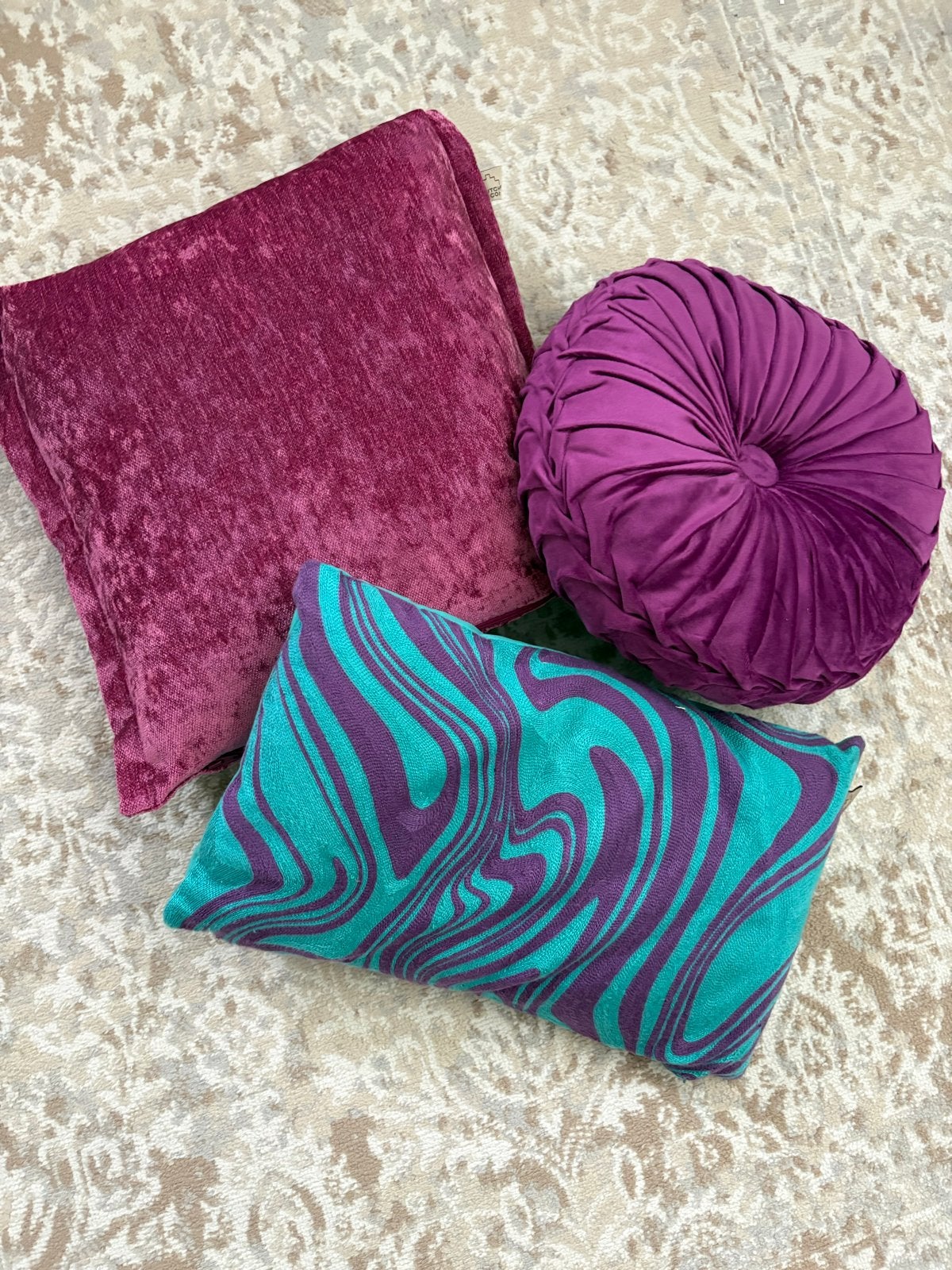 Set van 3 paarse en turquoise sierkussens, Huis en Inrichting, Meerkleurig, Inclusief binnenkussen, Ophalen of Verzenden, Zo goed als nieuw