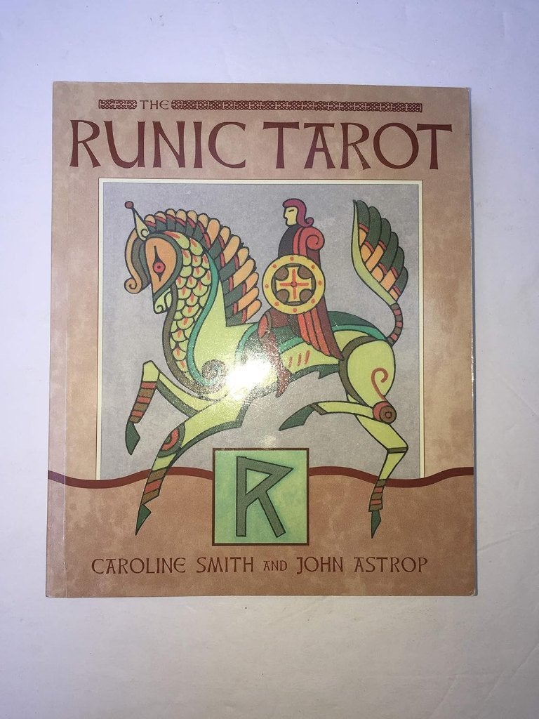 Boek The Runic Tarot - Caroline Smith - John Astrop, Caroline Smith - John Astrop, Tarot of Kaarten leggen, Ophalen of Verzenden