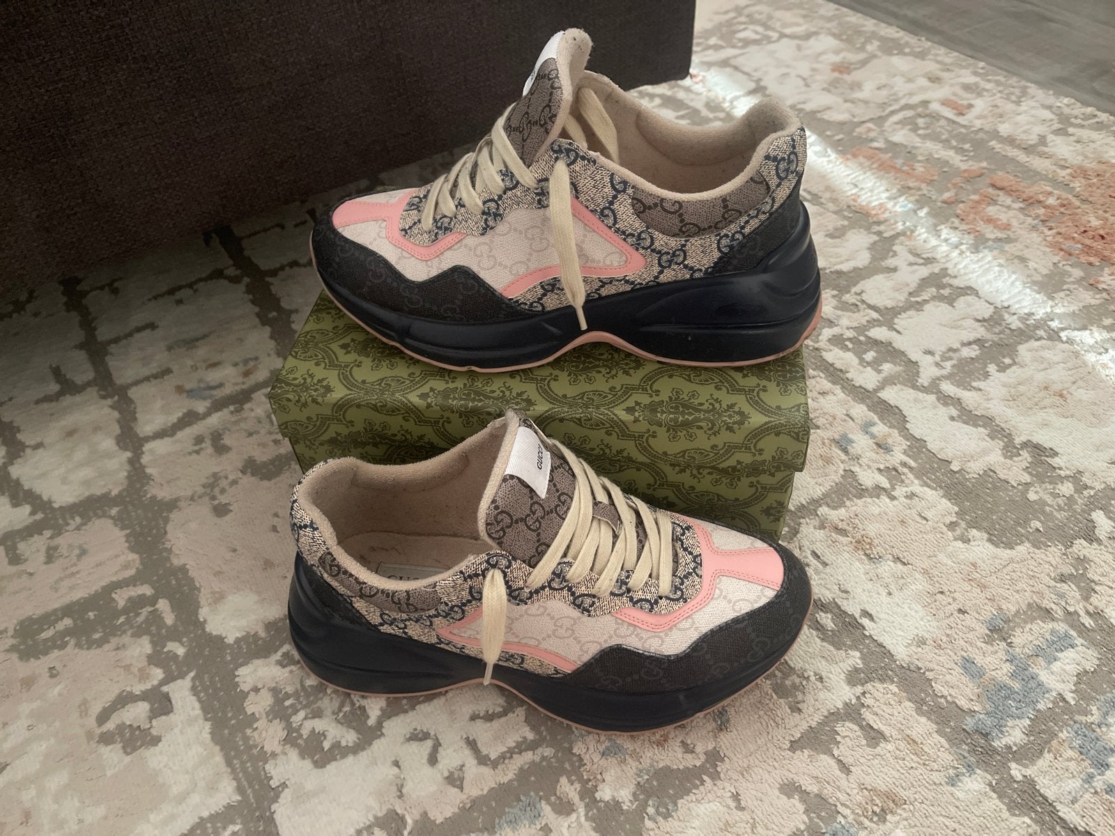 GG schoenen, Ophalen of Verzenden, Gedragen, Overige kleuren, Sneakers of Gympen