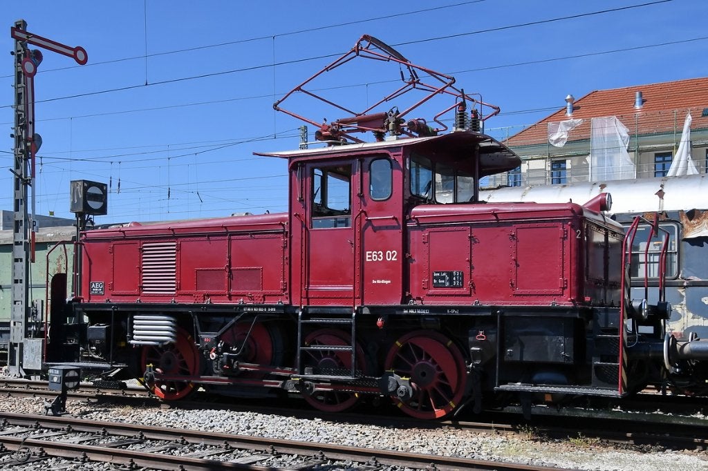 MARKLIN 3001 Duitse oldtimer 3 asser drijfstang loc E 63 DB, Wisselstroom, Locomotief, Ophalen of Verzenden, Zo goed als nieuw