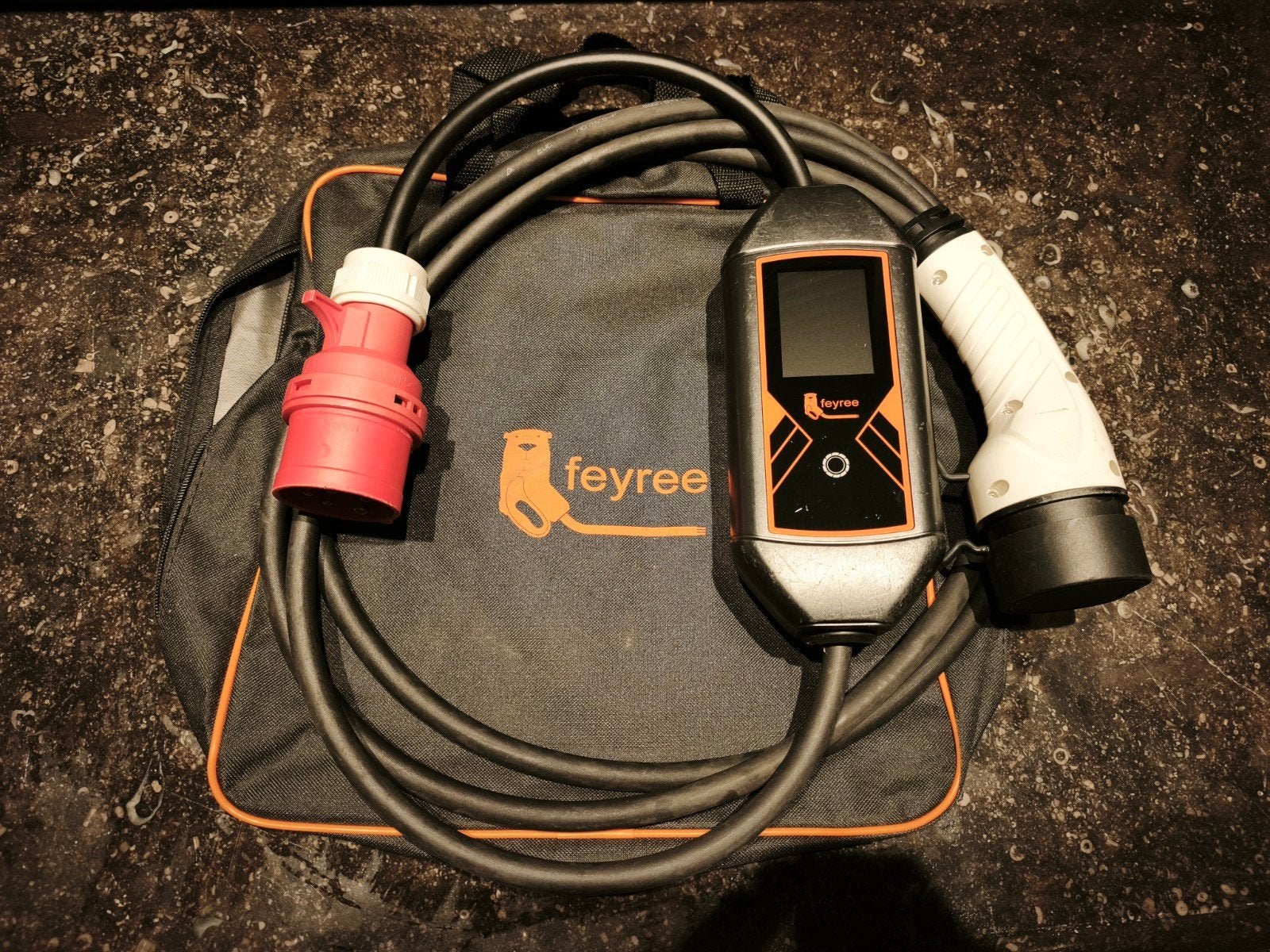 Mobiele EV Lader 11 kW – 3-fase (CEE 16A / 380V) naar Type 2, Ophalen of Verzenden, Zo goed als nieuw, Laadkabel