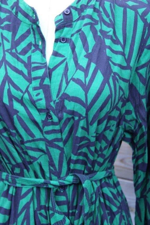 Doorknoopjurk groen/ zwart Essentiel mt 38 Maxi Vaste prijs, Kleding | Dames, Jurken, Maat 38/40 (M), Ophalen of Verzenden, Zo goed als nieuw
