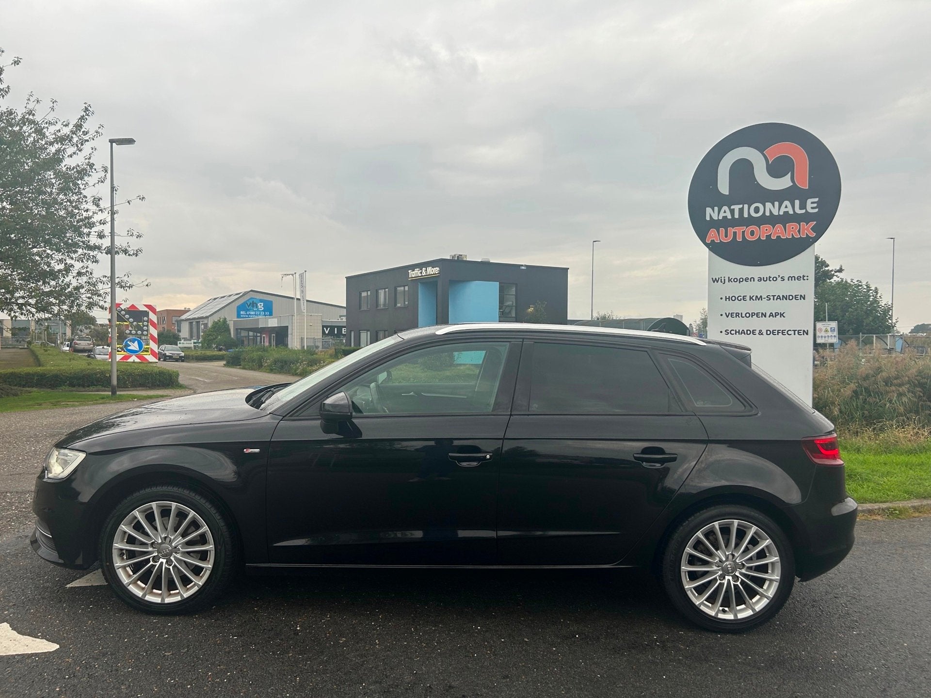 Audi A3 Sportback 1.6 TDI Attraction Pro Line Plus | 2013 |, Auto's, Euro 5, Gebruikt, 4 cilinders, Zwart