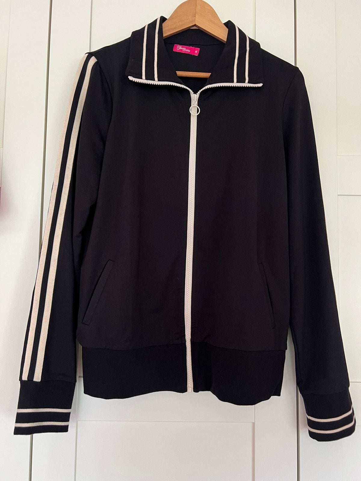 Tante Betsy vest maat xl -NIEUW, Ophalen, Nieuw, Maat 46/48 (XL) of groter, Zwart