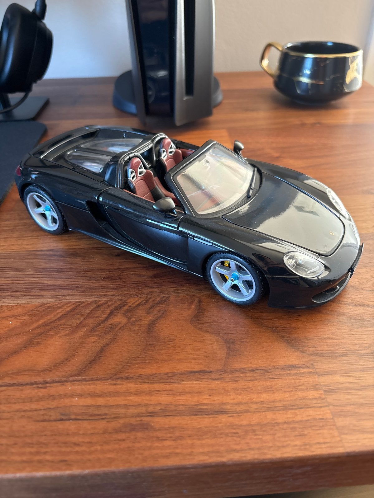 Maisto Porsche Carrera GT Schaalmodel 1:18 Zwart, Ophalen, Zo goed als nieuw, Auto, Maisto
