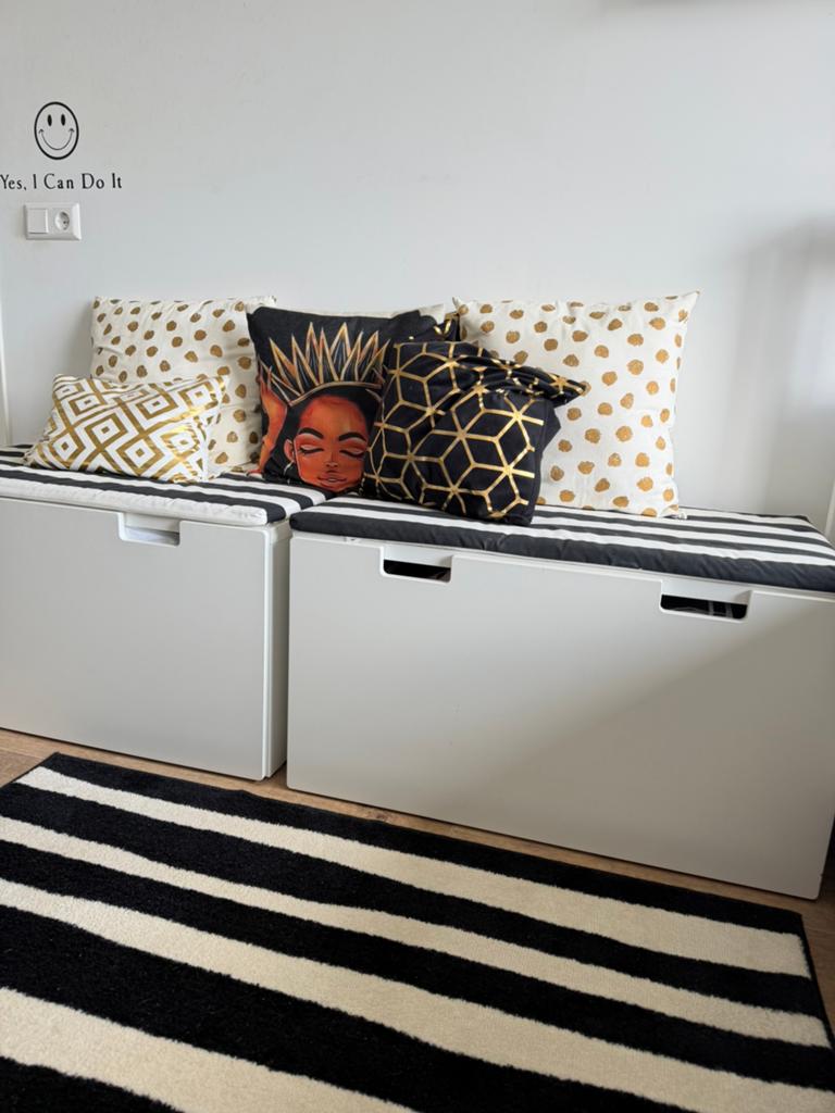 Ikea Småstad speelgoedkist wit met bank en kussens, Huis en Inrichting, Ophalen of Verzenden, Zo goed als nieuw, Tweepersoons