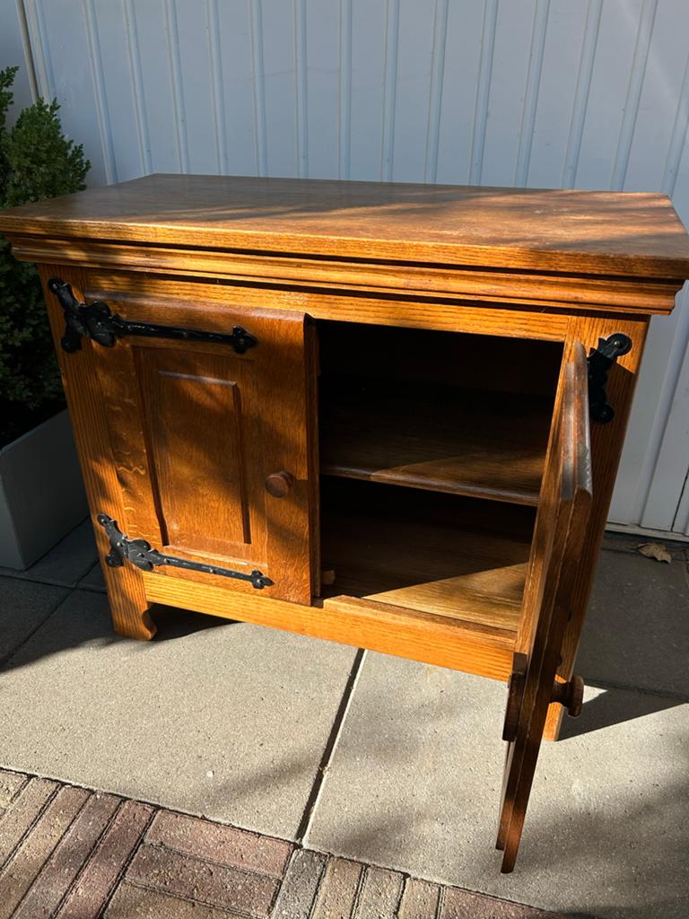 Vintage eikenhouten kastje met smeedijzeren beslag, Ophalen of Verzenden