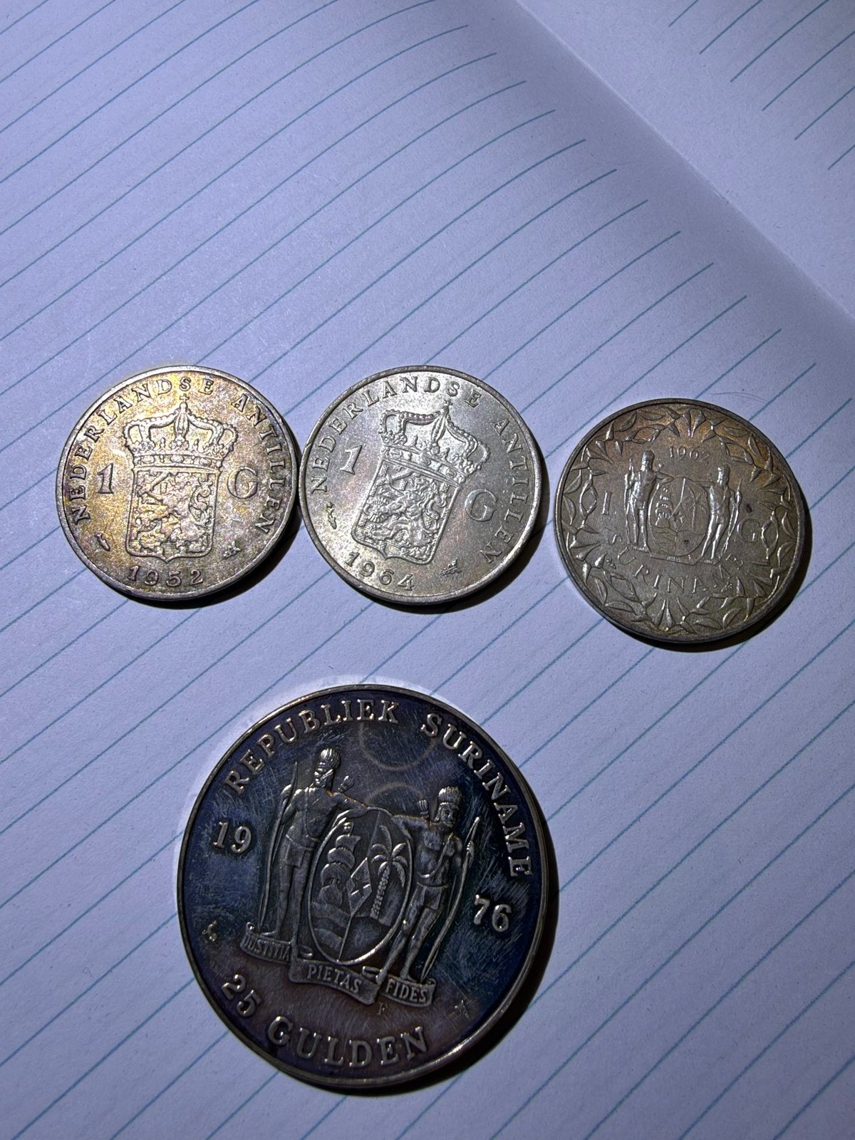 153,55 gram zilveren munten - Nederland, Suriname, Antillen, Setje, Koningin Beatrix, Zilver, Overige waardes