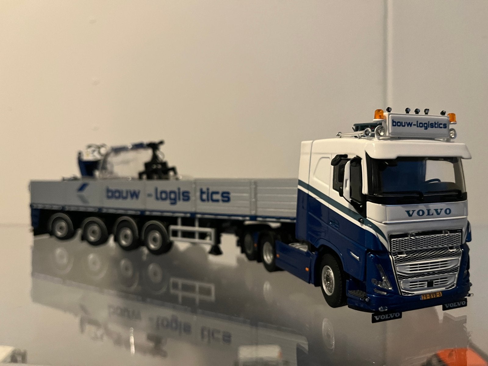 WSI Volvo bouw logistics WSI, Ophalen of Verzenden, Zo goed als nieuw, Bus of Vrachtwagen, Wsi