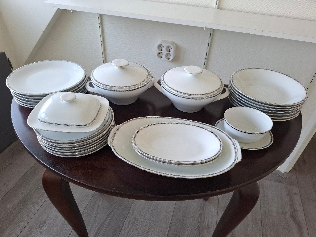 Servies Bavaria porselein Patricia, Ophalen, Zo goed als nieuw, Porselein, Overige stijlen