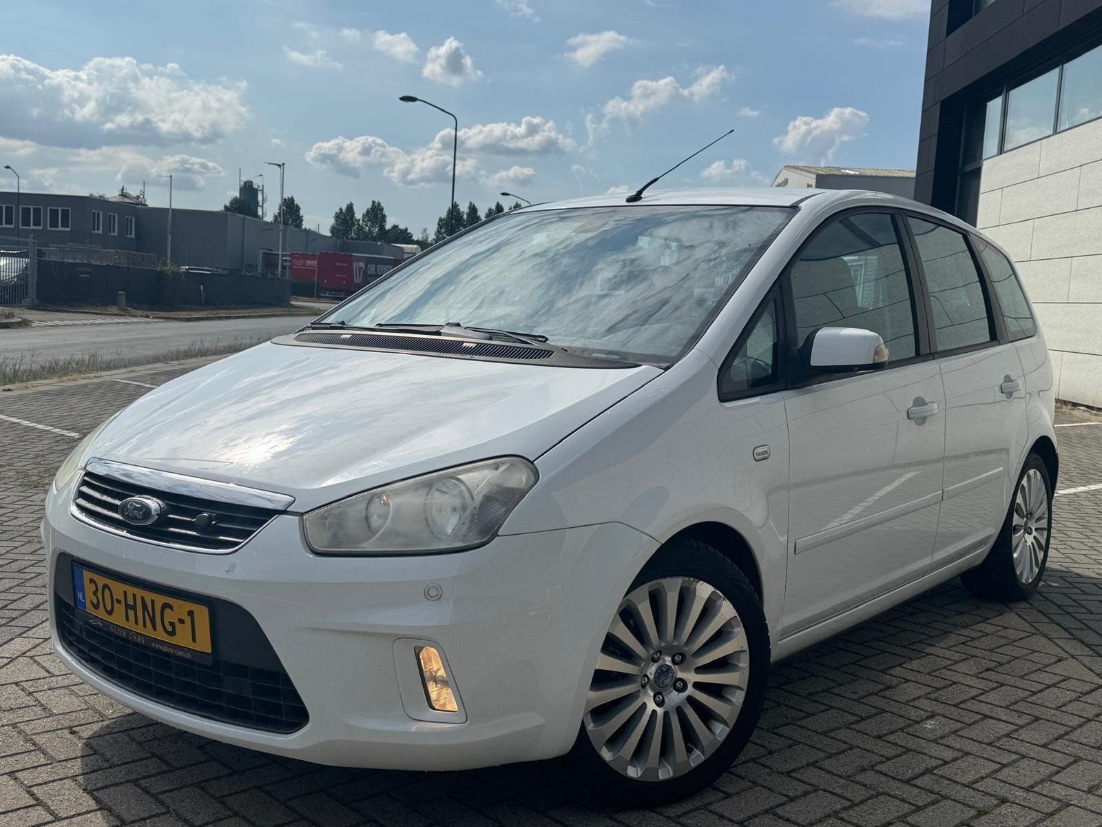 Ford C-Max 1.8-16V Titanium Flexifuel NAP/PDC/LM, Voorwielaandrijving, Gebruikt, 4 cilinders, Wit