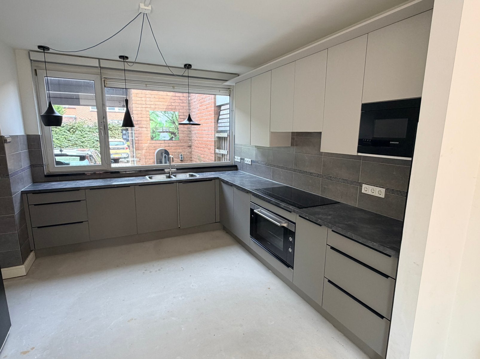 Complete hoekkeuken incl. apparatuur – AEG, Siemens, Huis en Inrichting, Keuken | Complete keukens, Ophalen, Gebruikt, Hoekkeuken