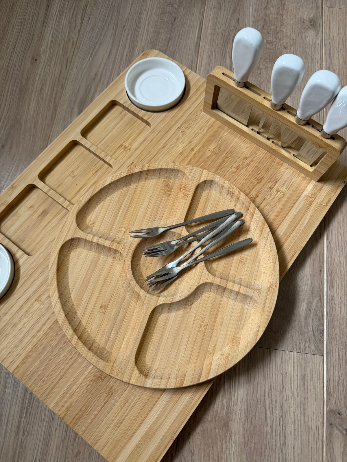 Luxe bamboe borrelplank met kaasgereedschap en vorkjes, Verzenden, Hout, Snij-/serveerplank, Zo goed als nieuw