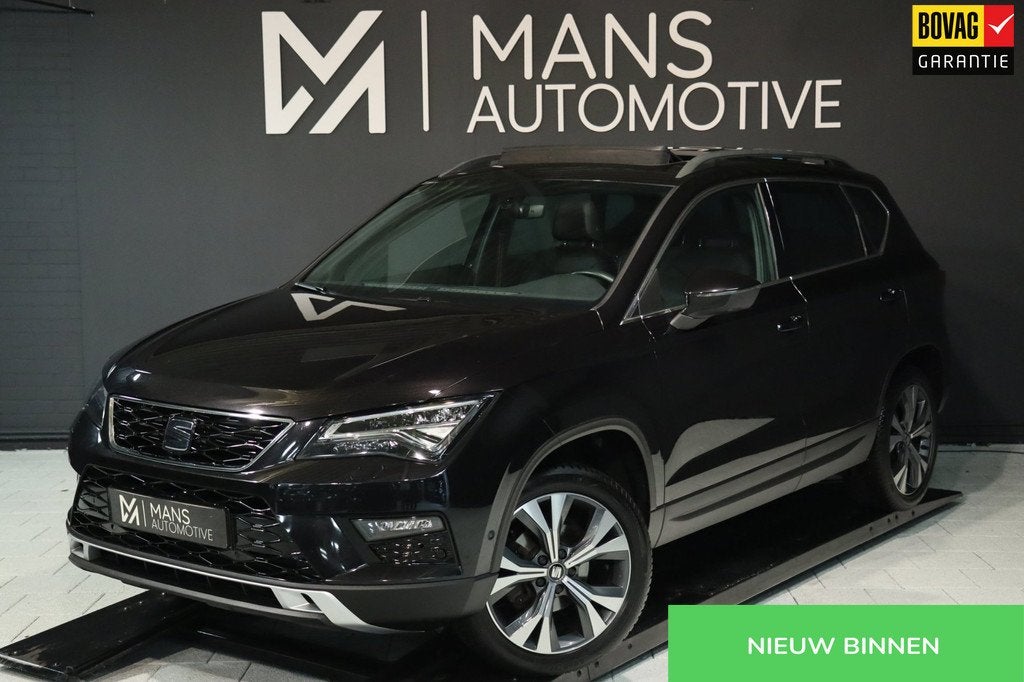 SEAT Ateca 1.5 TSI Xcellence / PANODAK / ACC / KEYLESS / CAM, 4 cilinders, 150 pk, Ateca, Zwart
