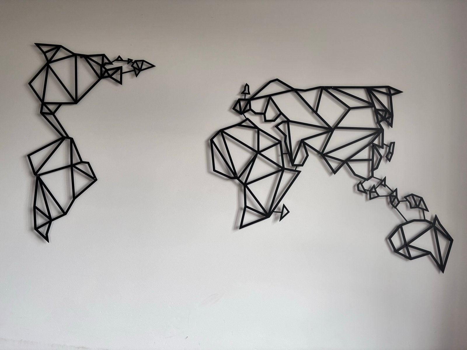 Wanddecoratie Wereldkaart - Geometrisch Zwart Metaal, Metaal, Wandsculptuur, Zwart, Ophalen of Verzenden