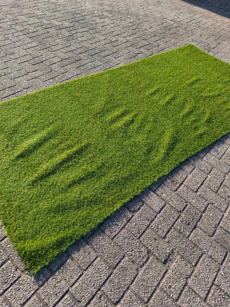 Kunstgras nieuw 130x310 cm, 26 mm hoog, Tuin en Terras, Gras en Kunstgras, Ophalen, Nieuw, Minder dan 10 m², Kunstgras